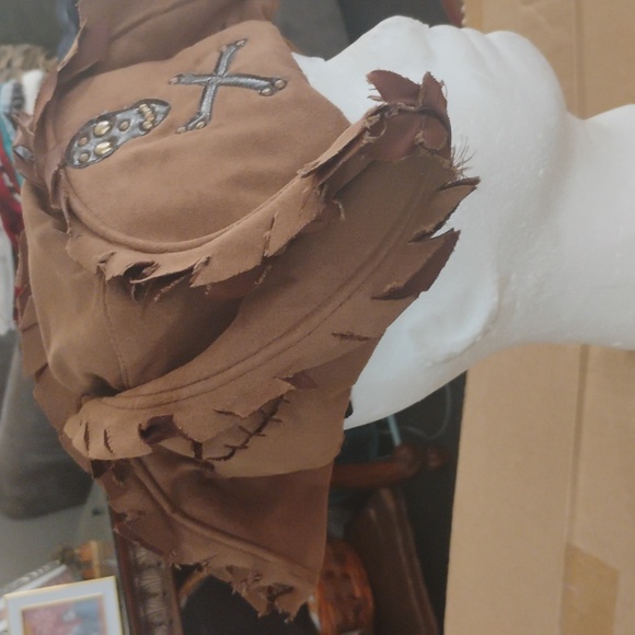 Brown Pirate Hat with Skull and Crossbones - Picture 10 of 10